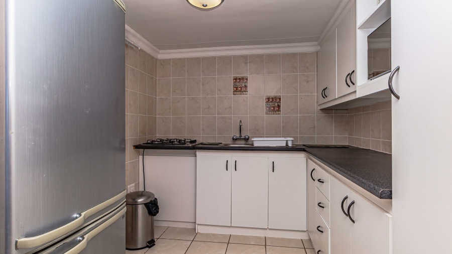 5 Bedroom Property for Sale in Village On Sea Western Cape